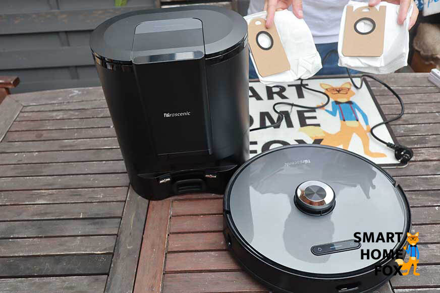 Die Absaugstation des Proscenic M8 PRO steht auf dem Boden